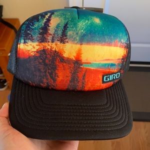 GIRO trucker hat with trees/sunset